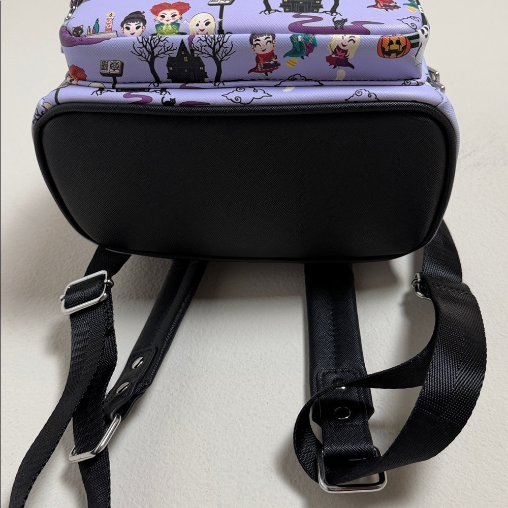 Loungefly x Hocus Pocus Mini Backpack - Picture 5 of 8